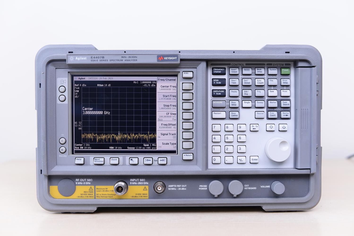 Анализатор спектра Agilen E4407B